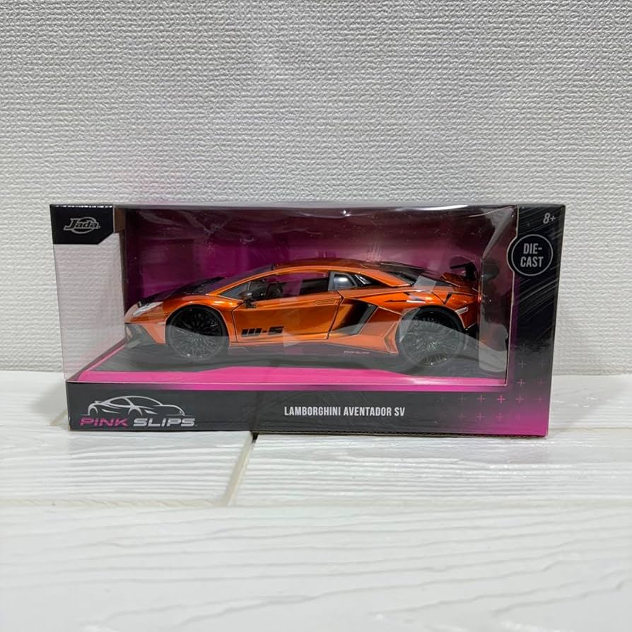 Amazon.co.jp: ミニカー ランボルギーニ アヴェンタドール 特別